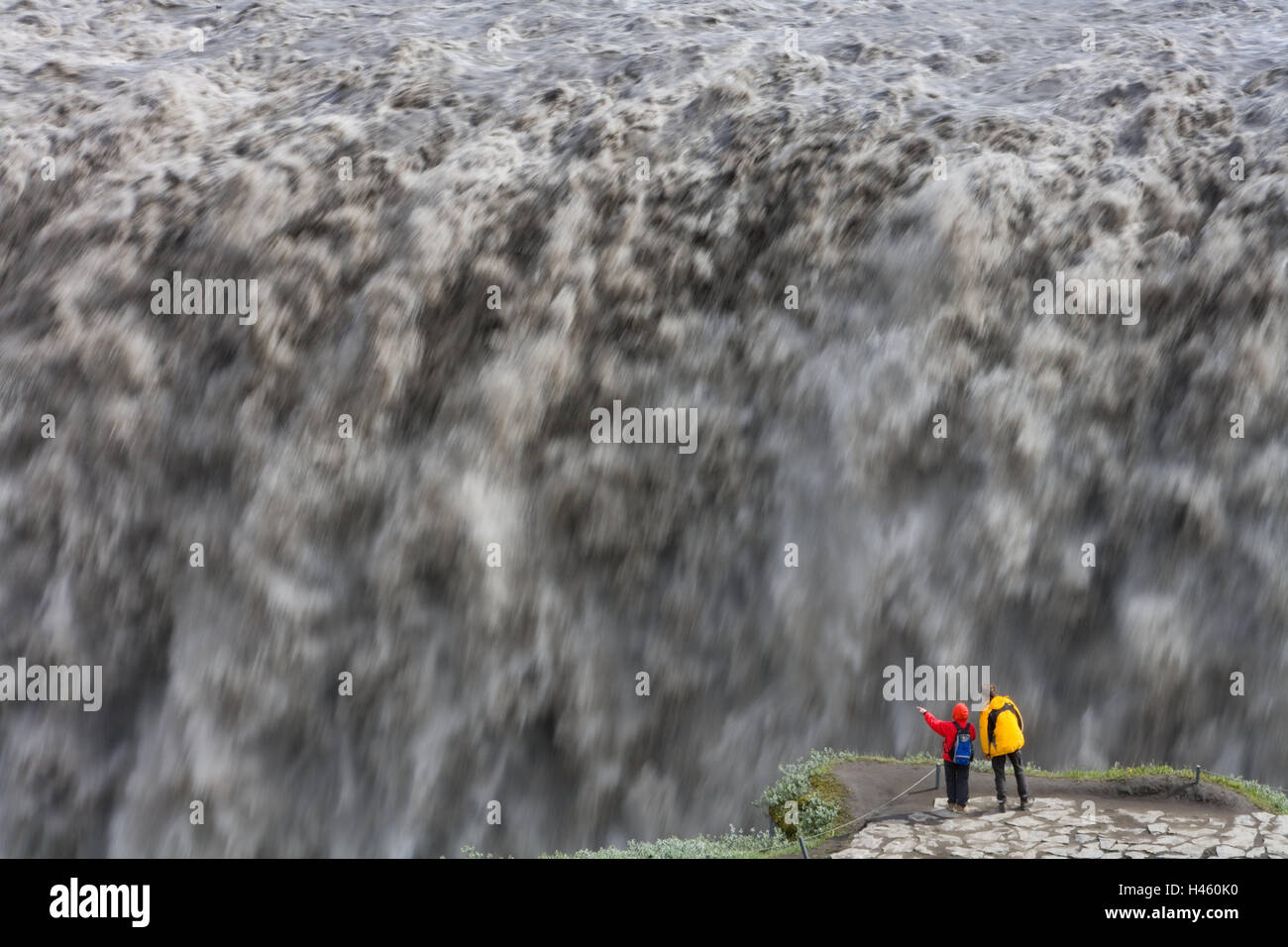 L'Islanda, Jökulsargljufur national park, fiume Jökulsa A Fjöllum, cascata di Dettifoss, turisti, Foto Stock