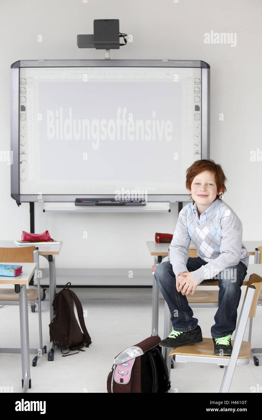 Il ragazzo, i capelli rossi, sfrontato, aule udienza, Foto Stock