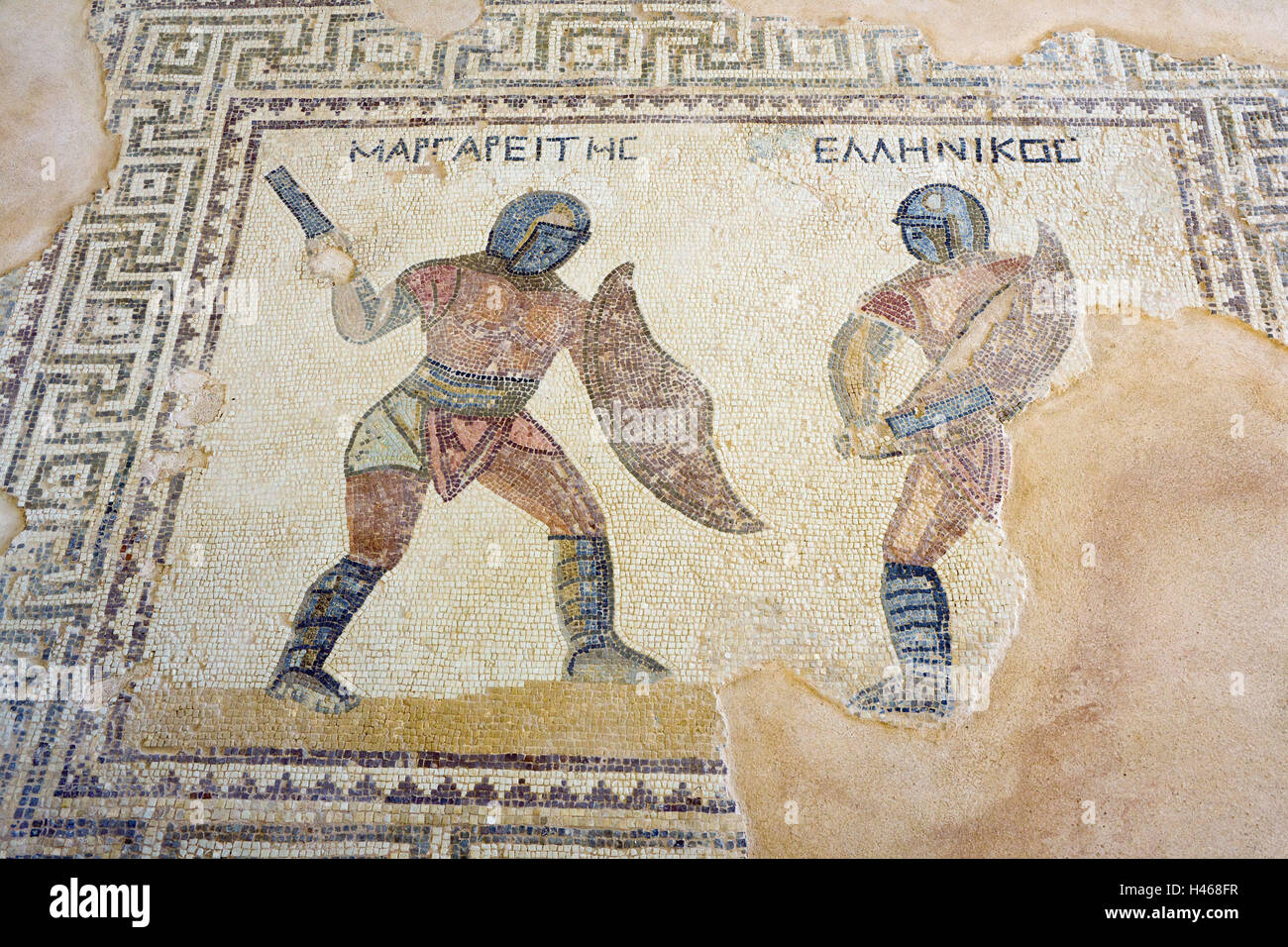 Cipro, Kourion, sito di scavo, pavimento a mosaico, gladiatori combattere, per Südzypern, mosaico, pavimento a mosaico, lotta, scena di combattimento, gladiator, Margareitis, gladiatori, storicamente, antiquariato e luogo di interesse, ripristino Foto Stock