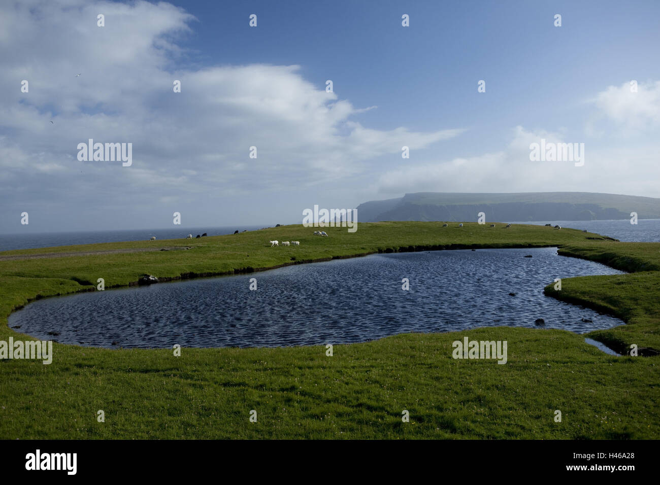 Le isole Shetland, isola di Unst, baia Breiwick Bay con Saxa Vord, Foto Stock