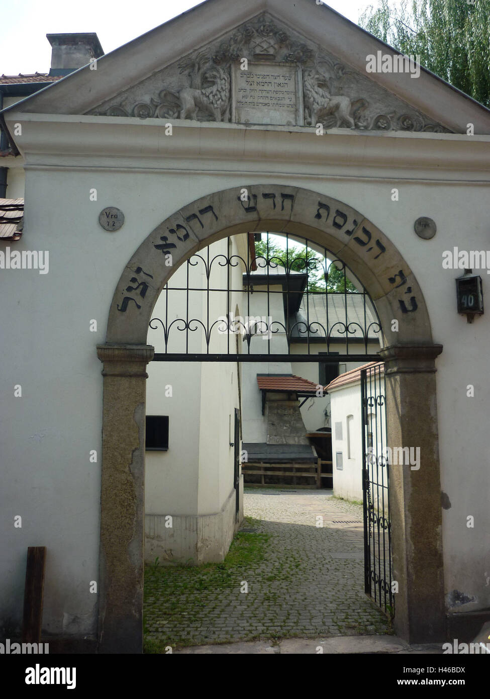 In Polonia, a Cracovia, Sinagoga Remuh, input, Sinagoga Remuh, edificio, sinagoga, esterno, fede, religione, ebraismo, figura, la figura del font ebraico, gate, Foto Stock