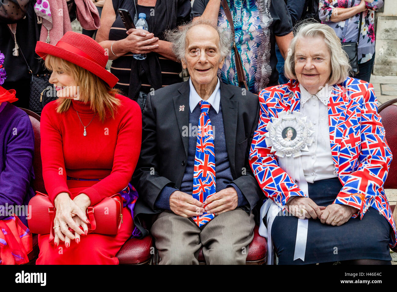 I londinesi a perlacea re e regine' Harvest Festival, che si tiene annualmente alla Guildhall Yard a Londra, Inghilterra Foto Stock