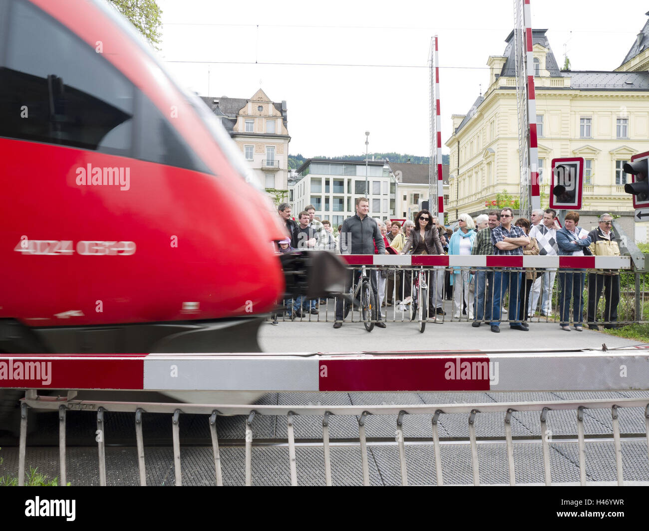 Austria Vorarlberg, Bregenz, incrocio ferroviario, porte chiuse, Foto Stock