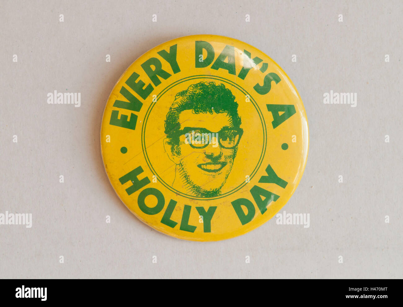 Il vero amore modi pulsante badge pin firmato da Vi Petty vedova di Norman Petty chi ha registrato la Buddy Holly cantando questa canzone pop. HOMER SYKES Foto Stock