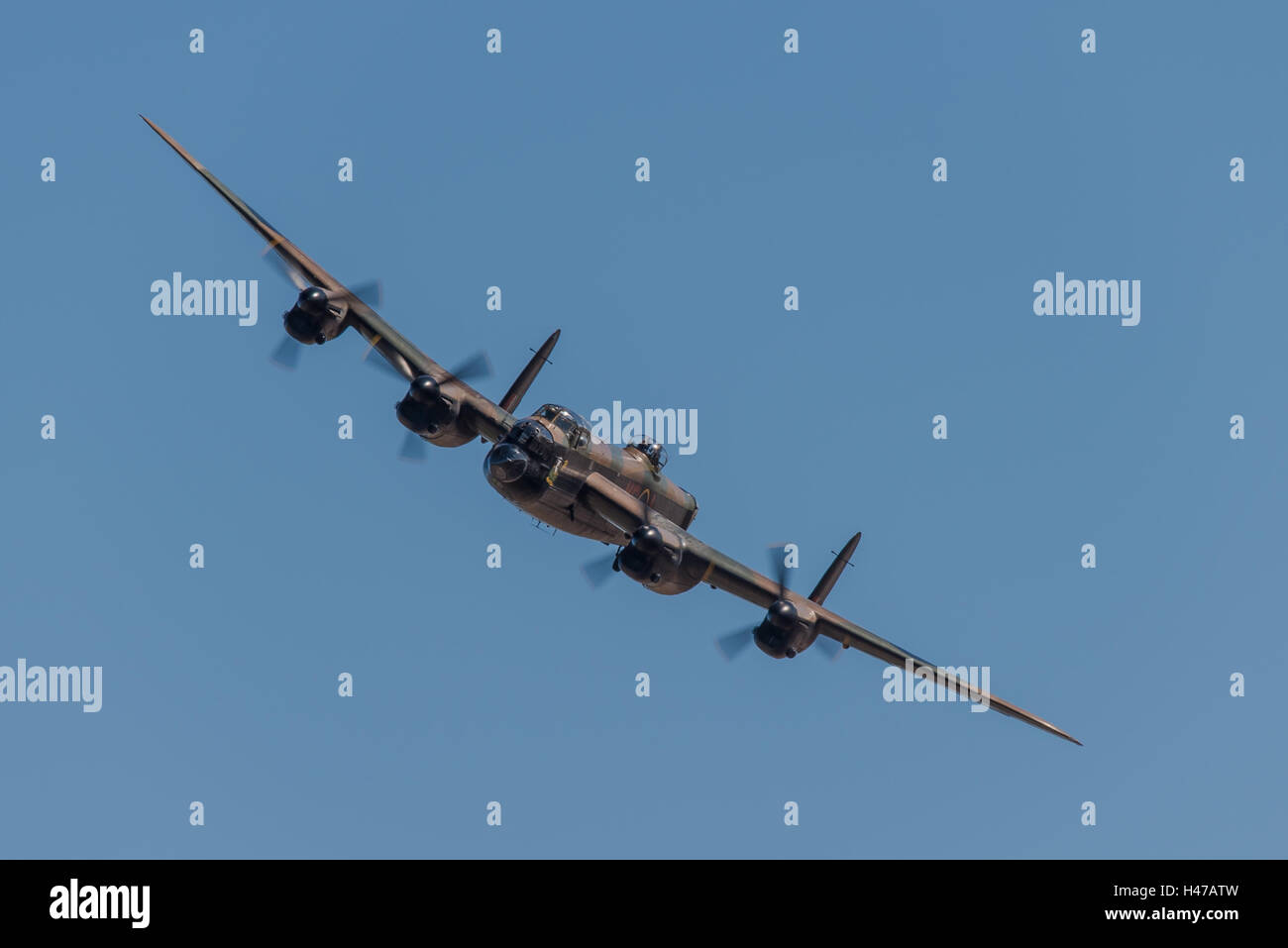 La navigabilità di suola Avro Lancaster bomber battenti NEL REGNO UNITO, PA474, azionato dalla Battaglia di Bretagna Memorial volo. Foto Stock