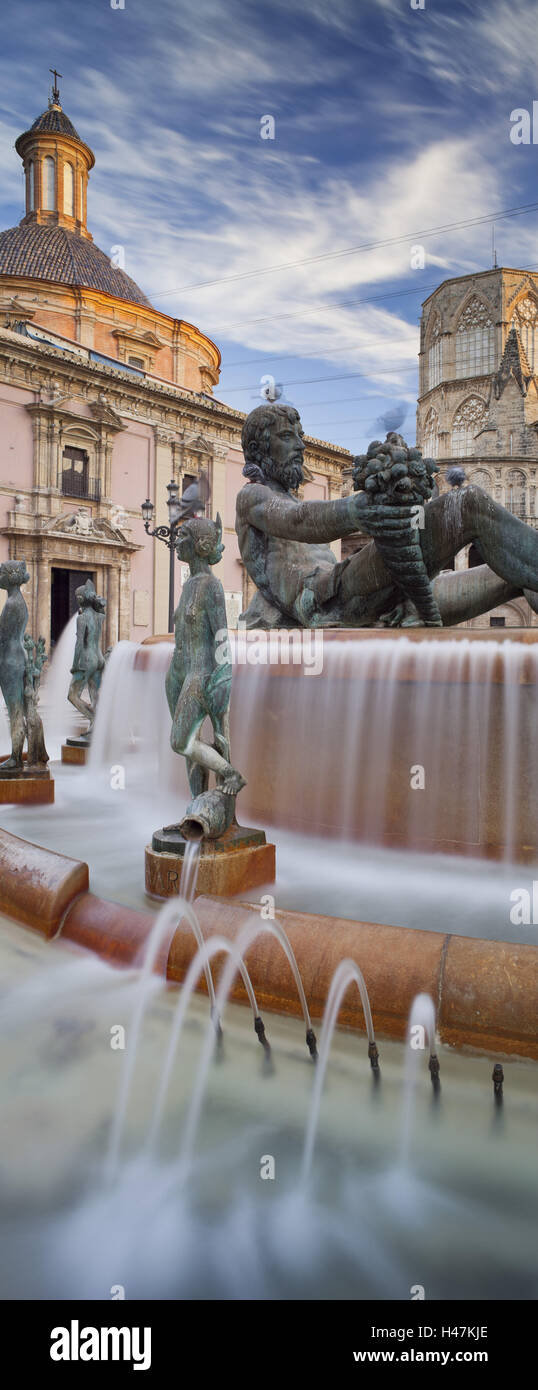 Spagna, Valencia, Plaza de la Virgen, fontana di Turia, Catedral de Santa María de Valencia, Foto Stock
