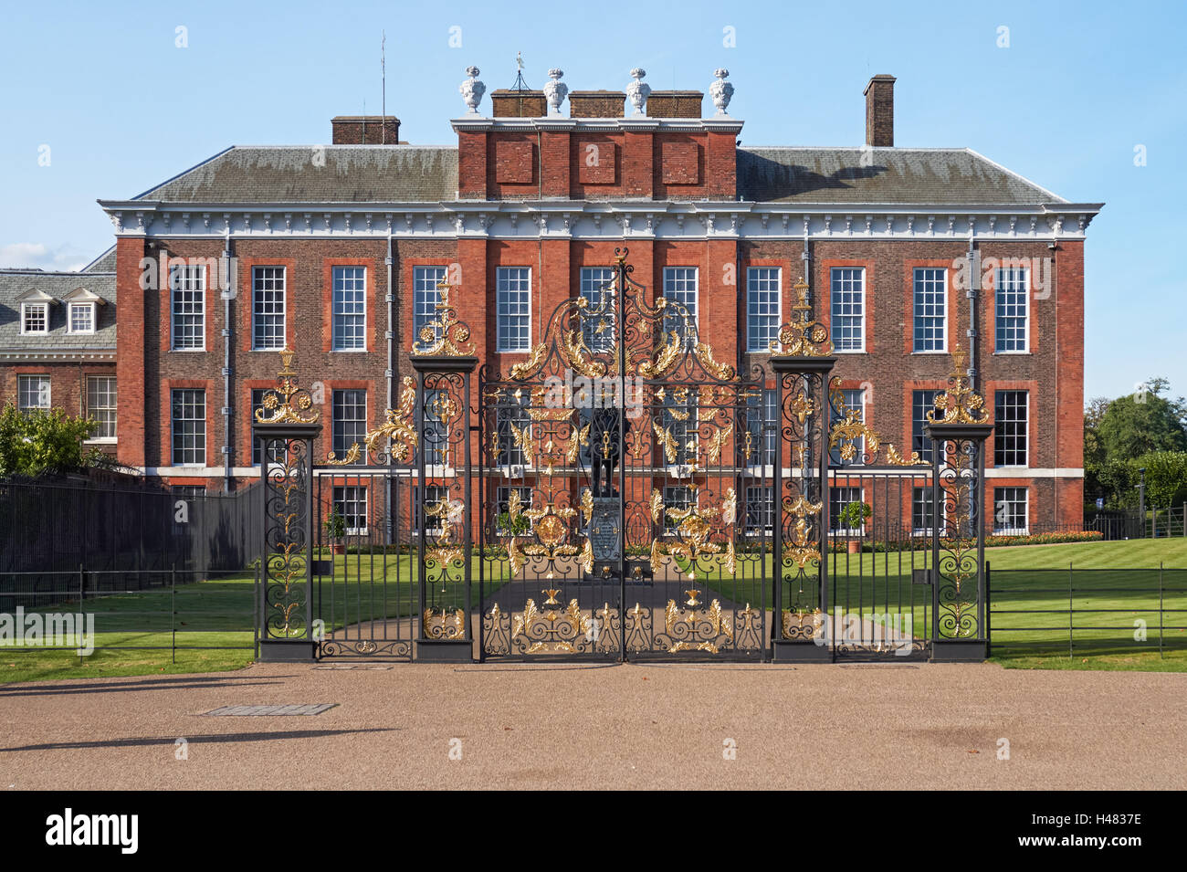 Kensington Palace a Londra England Regno Unito Regno Unito Foto Stock