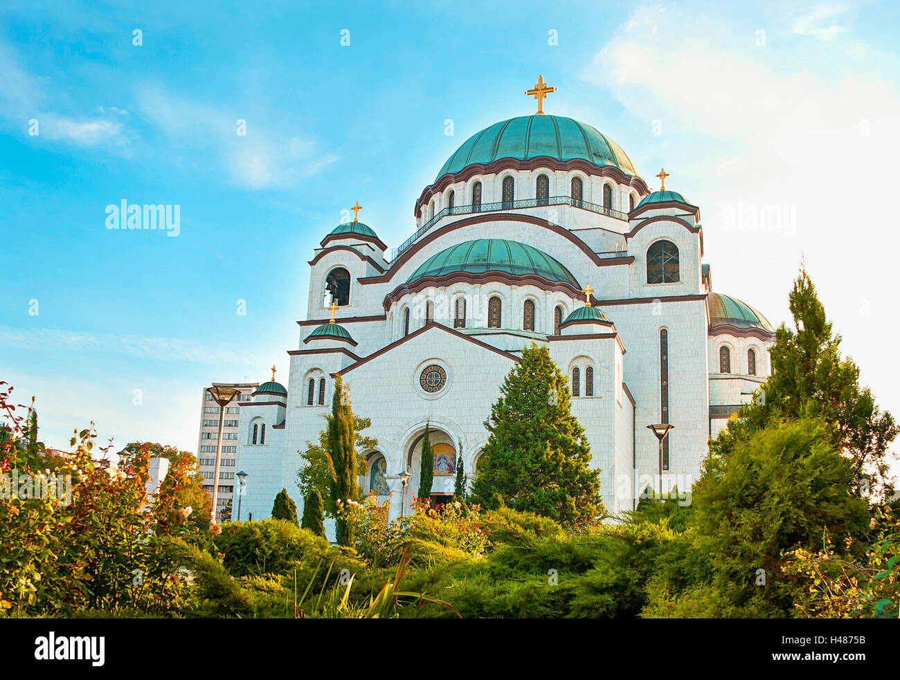 La Cattedrale di San Sava è circondato dal bellissimo parco di Belgrado, Serbia. Foto Stock