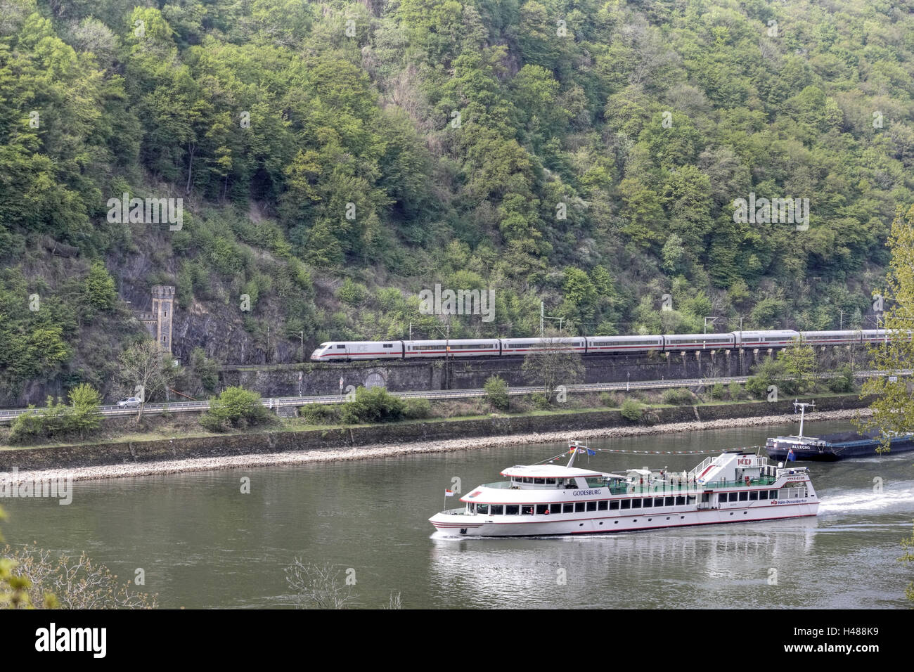 In Germania, in Renania Palatinato, St. Goar, Reno, treno, nave, Foto Stock