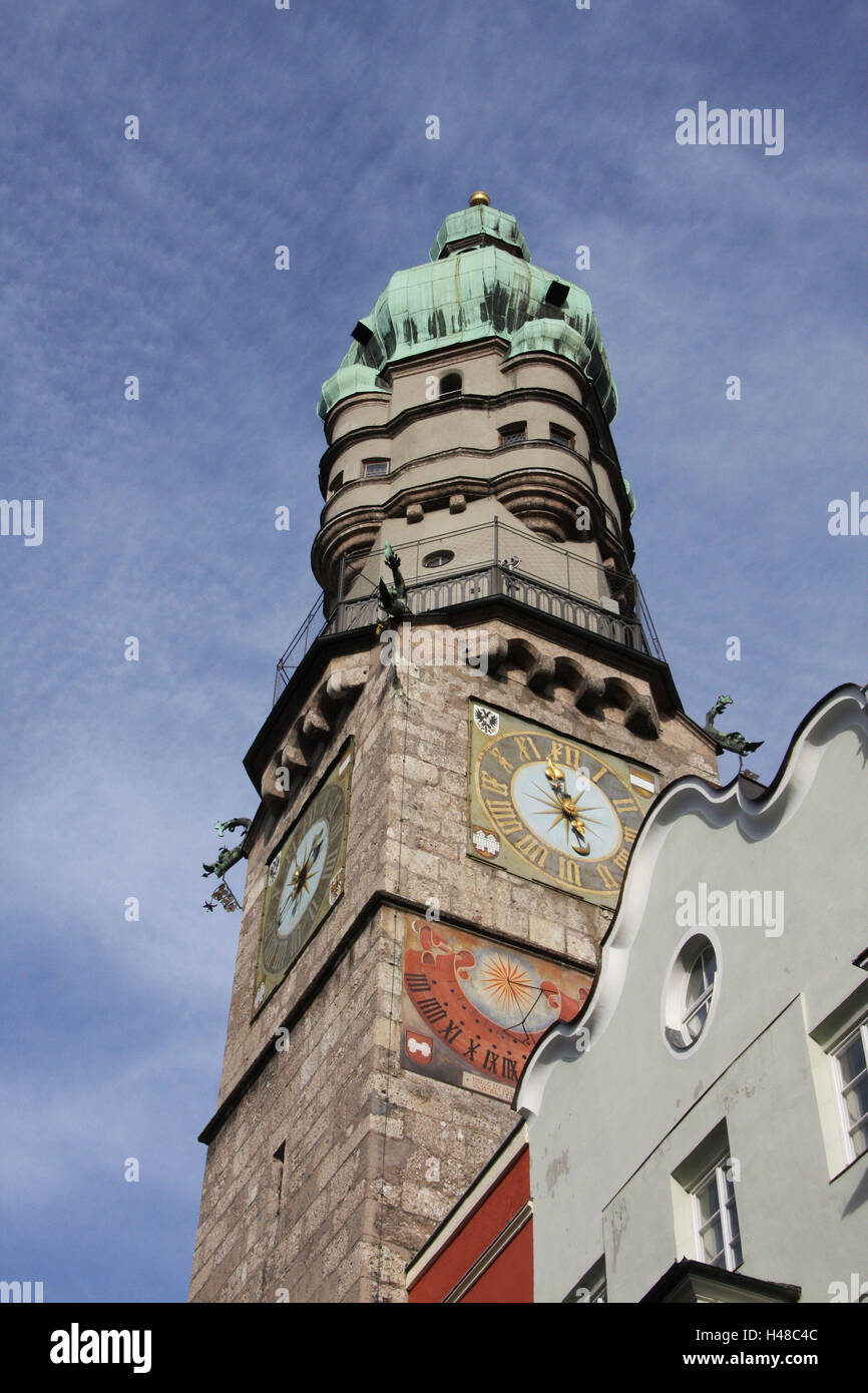Austria, Tirolo, Innsbruck, città torre, sotto tiro, cielo, della torre del municipio, torre, fuori, nel 1442-1450, storicamente, struttura, house, orologio, Meridiana, orologi, Foto Stock