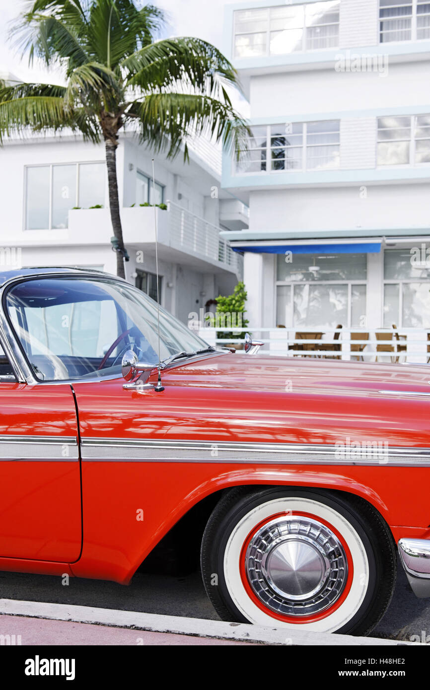 Plymouth Belvedere Cabrio, anno di fabbricazione 1957, cinquanta, American auto d'epoca, Ocean Drive e South Miami Beach Art Deco District, Florida, STATI UNITI D'AMERICA, Foto Stock