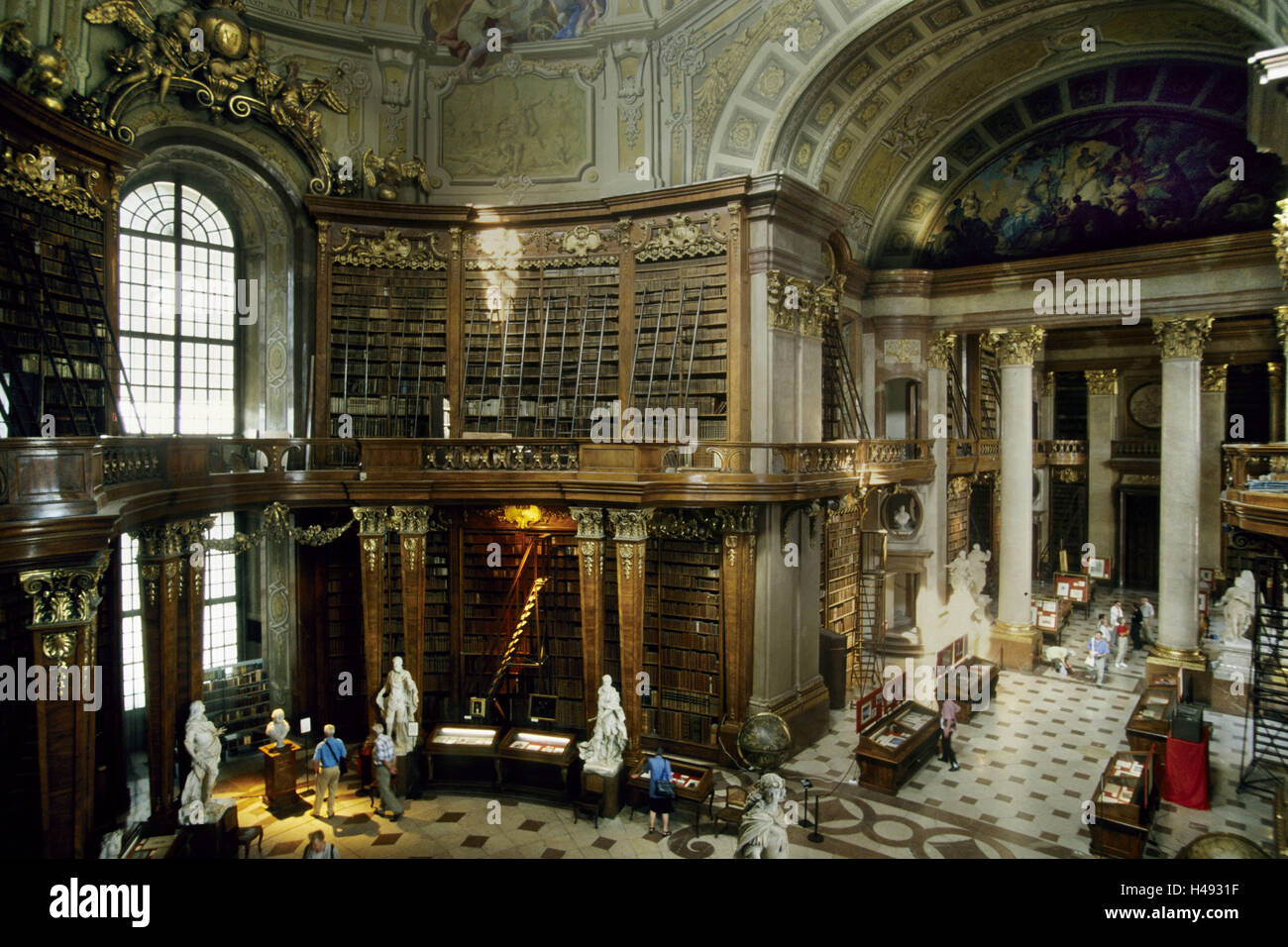 Austria, Vienna, spazio Josefs, stateroom nel 1723-26 da J. E. Fischer Erlach costruirono la biblioteca nazionale, Foto Stock