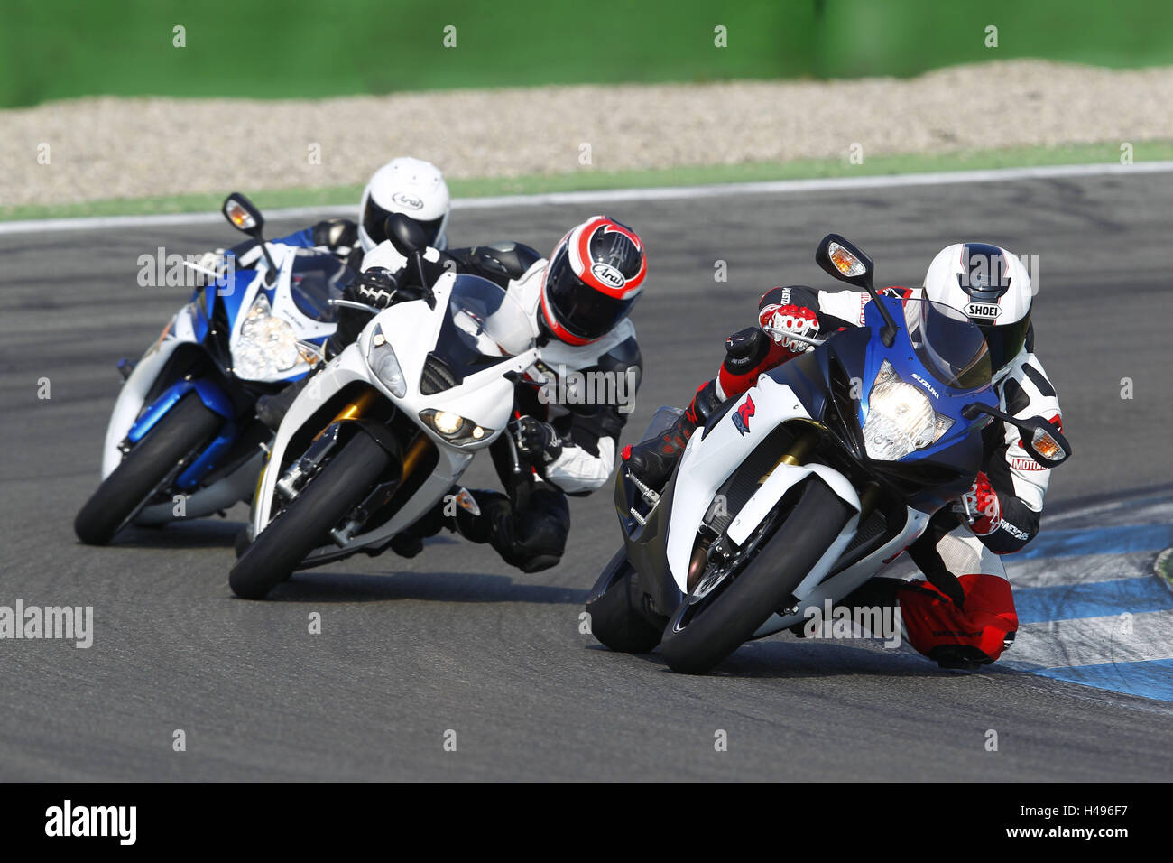 Tre le moto sportive Suzuki GSX-R 600, trionfo 675R, Suzuki GSX-R 750, Race Track, spostamento Foto Stock