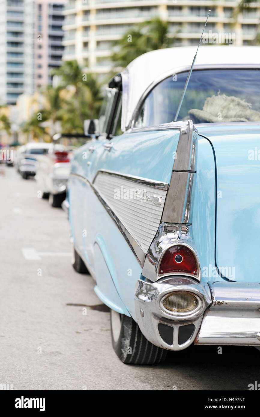Vista della coda, pinna di coda, Chevrolet Bel Air, anno di fabbricazione 1957, cinquanta, American auto d'epoca, Ocean Drive e South Beach di Miami, Art Deco District, Florida, STATI UNITI D'AMERICA, Foto Stock