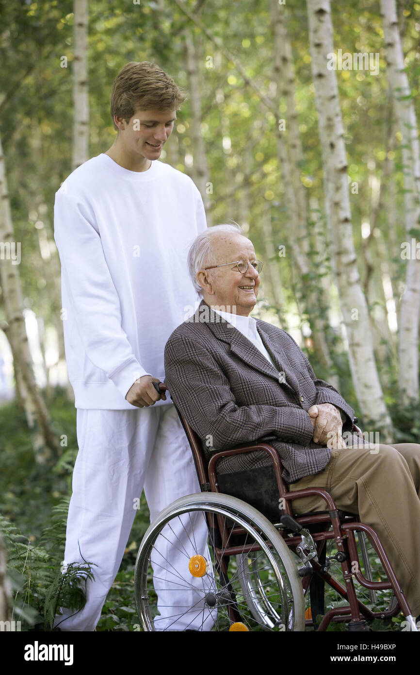 Legno, infermiera geriatrica, boss, non valido la sedia a rotelle, push Foto Stock