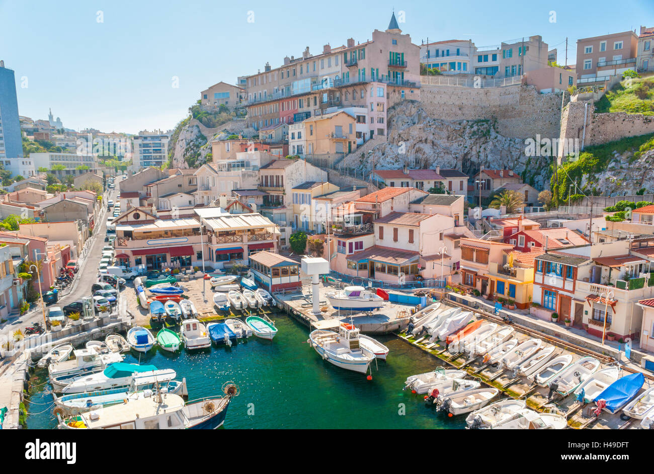 Vallon des Auffes è un piccolo villaggio di pescatori che si trova all'interno della città di Marseille, Francia Foto Stock