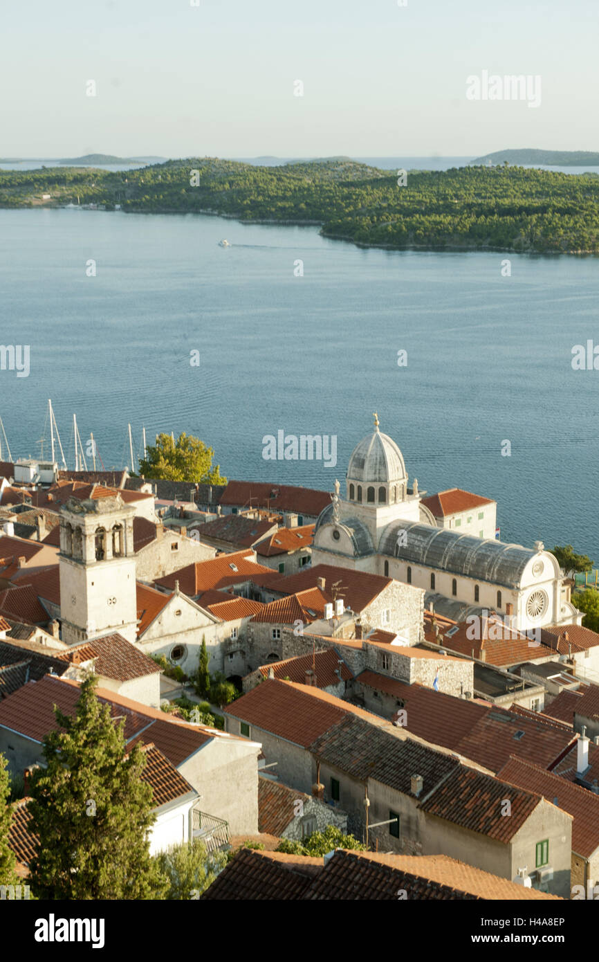 Croazia, Dalmazia, Sibenik, vista dal castello sulla cattedrale, Foto Stock