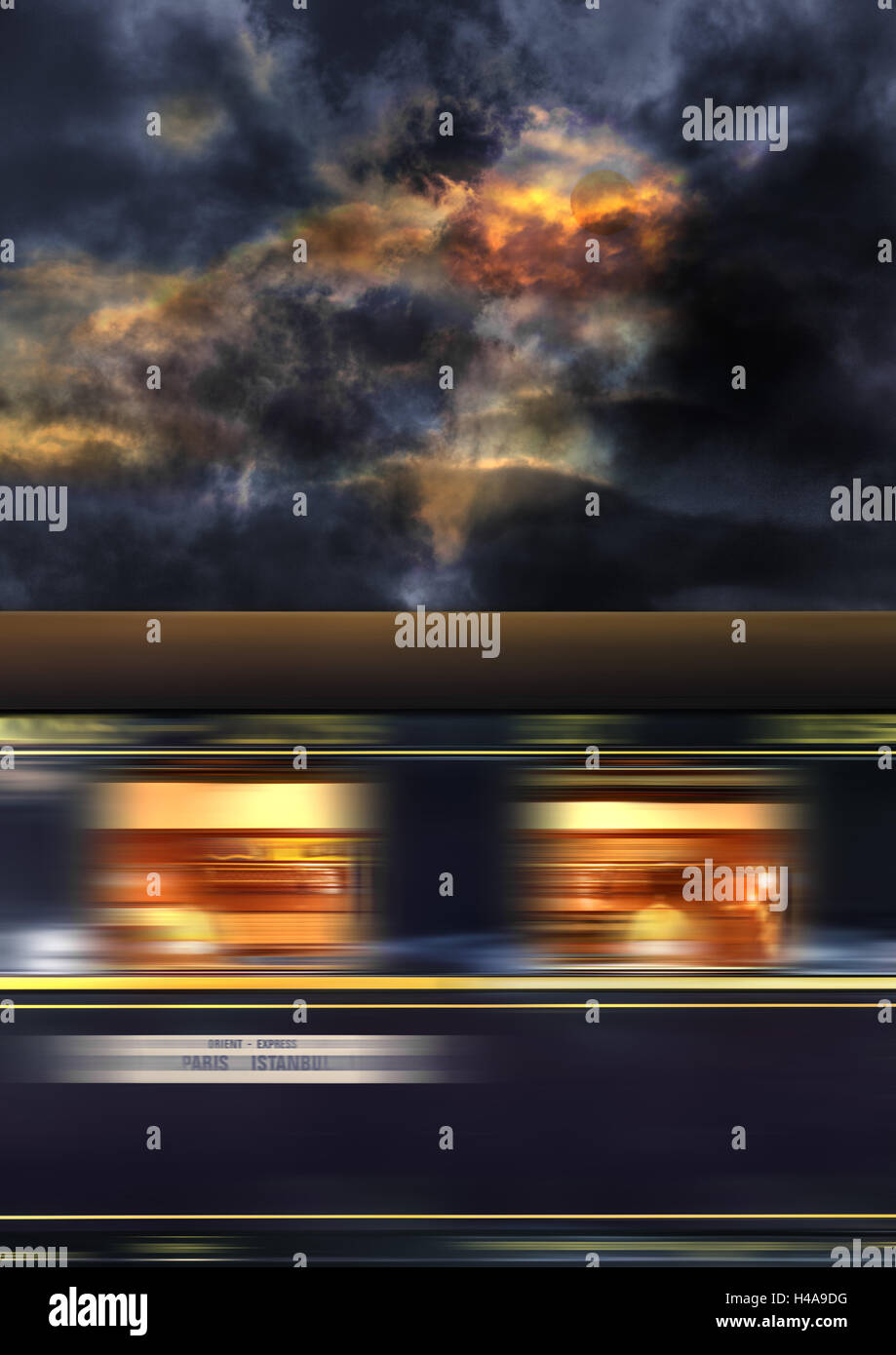 Treno, finestra, viaggio, motion blur, dettaglio, notte cielo nuvoloso, luna, composizione Foto Stock