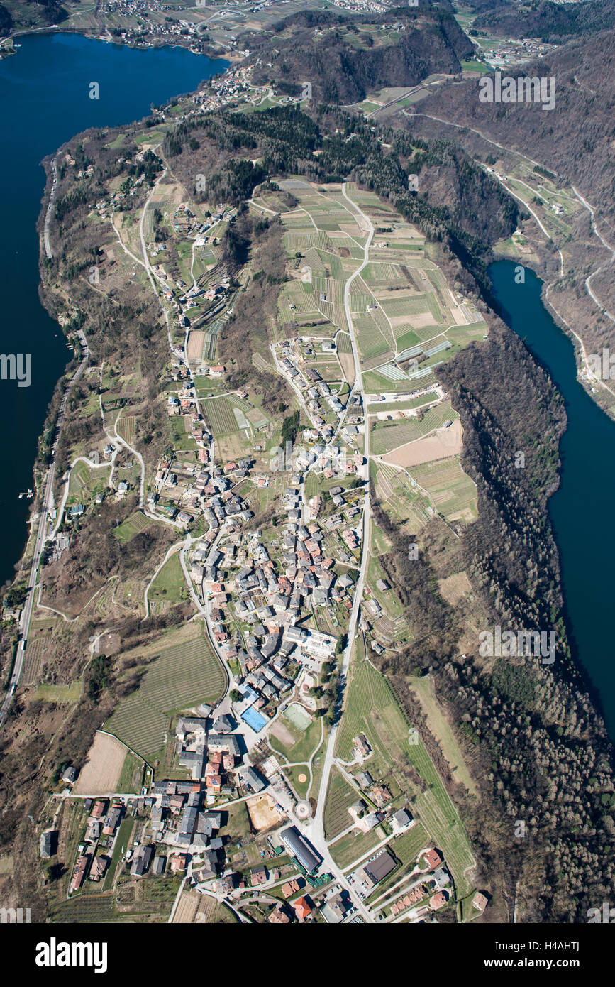Il lago di Caldonazzo e Lago di Levico, Caldonazzo, Val Sulgana, antenna shot, Trentino, Italia Foto Stock