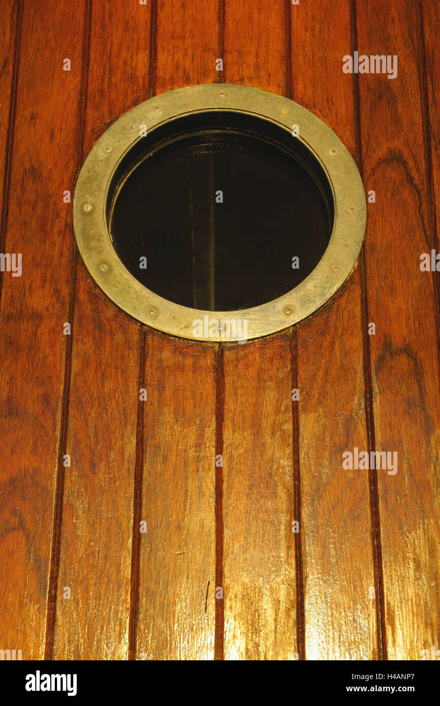 La porta di cabina di una nave, oblò, legno di medie close-up, Foto Stock