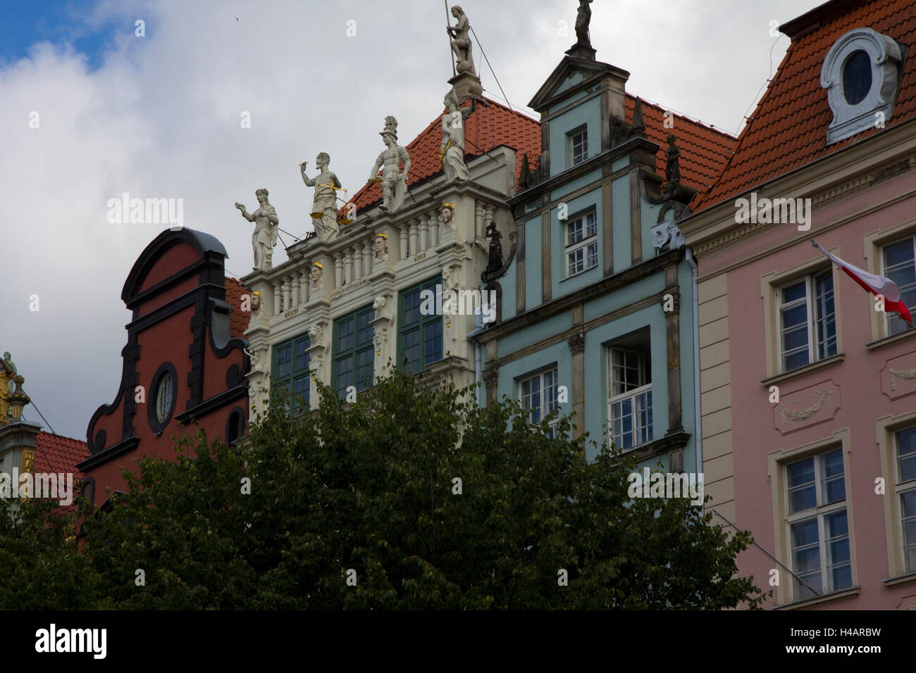 Magnifici edifici di miste di gotico, barocco e stile Renaissaince, risalente al Medioevo, su strada Dluga, Gdansk Foto Stock