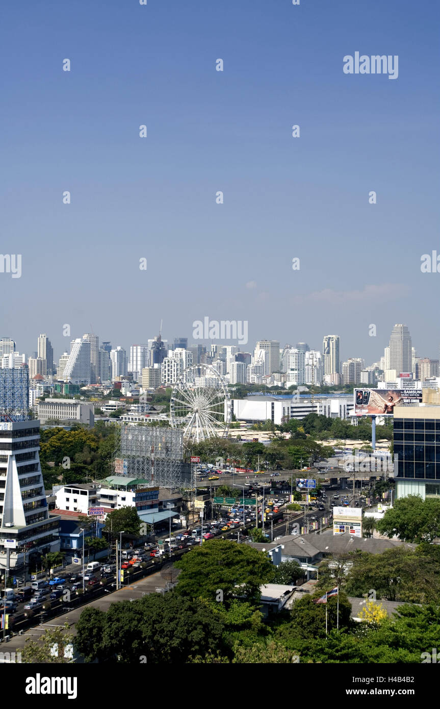 Thailandia, Bangkok, vista città, Sukhumvit Road, traffico, Asia del sud-est asiatico, città capitale, città, destinazione, luogo di interesse, case, edifici, alta sorge, Big Dipper, Street, Città del traffico, urbanità, cielo, copia di spazio, Foto Stock