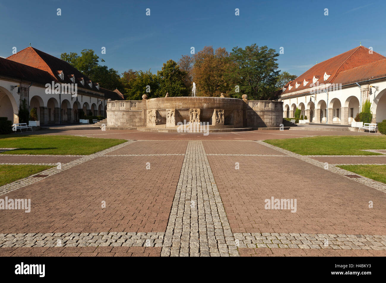 Germania, Hesse, Wetteraukreis, Bad Nauheim, fontana nel Sprudelhof, Foto Stock