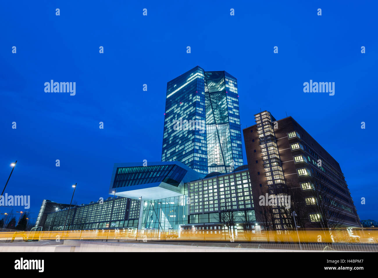Germania, Hesse, di Francoforte sul Meno, il nuovo edificio della Banca centrale europea di Francoforte Ostend Foto Stock
