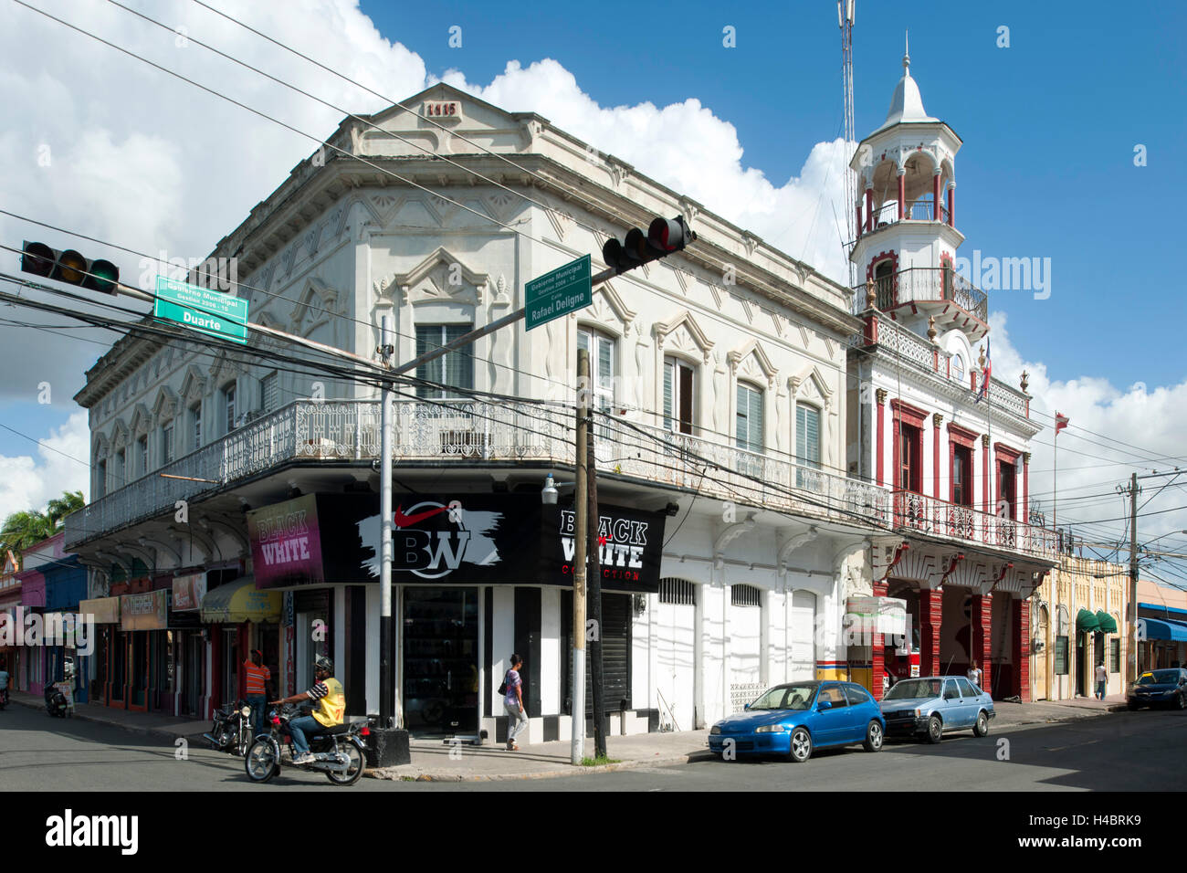 Repubblica Dominicana, est, San Pedro de Macoris, chiamata Duarte, torre della stazione dei vigili del fuoco Foto Stock