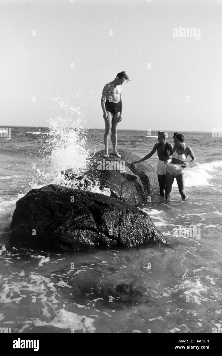 Sommerferien an der Ostsee, Deutsches Reich 1930er Jahre. Estate vacanze sul Mar Baltico, Germania 1930 Foto Stock