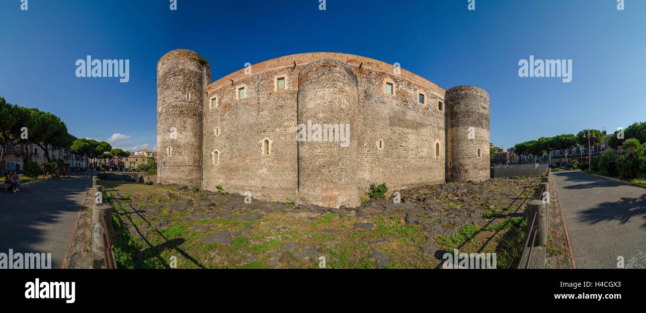 Castello Ursino o recare Castello, noto anche come Castello Svevo di Catania, è un castello di Catania, Sicilia, Italia meridionale. Foto Stock