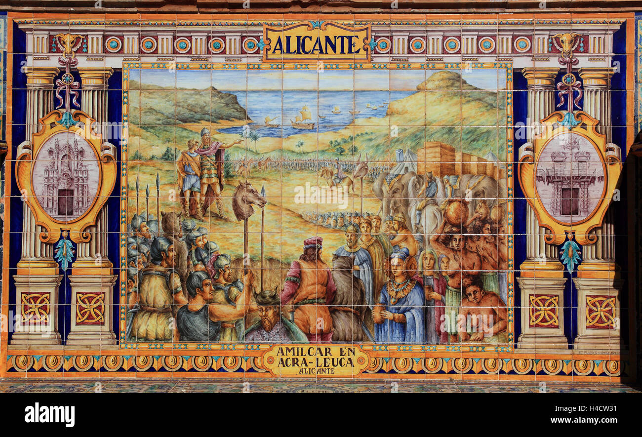 Spagna, Andalusia, città di Siviglia, in Plaza de Espana, ornamenti dalle piastrelle, dettagli l'arte ornamentale che presente 48 province della Spagna, qui Alicante, schede delle province, Mosaike eventi storici Foto Stock