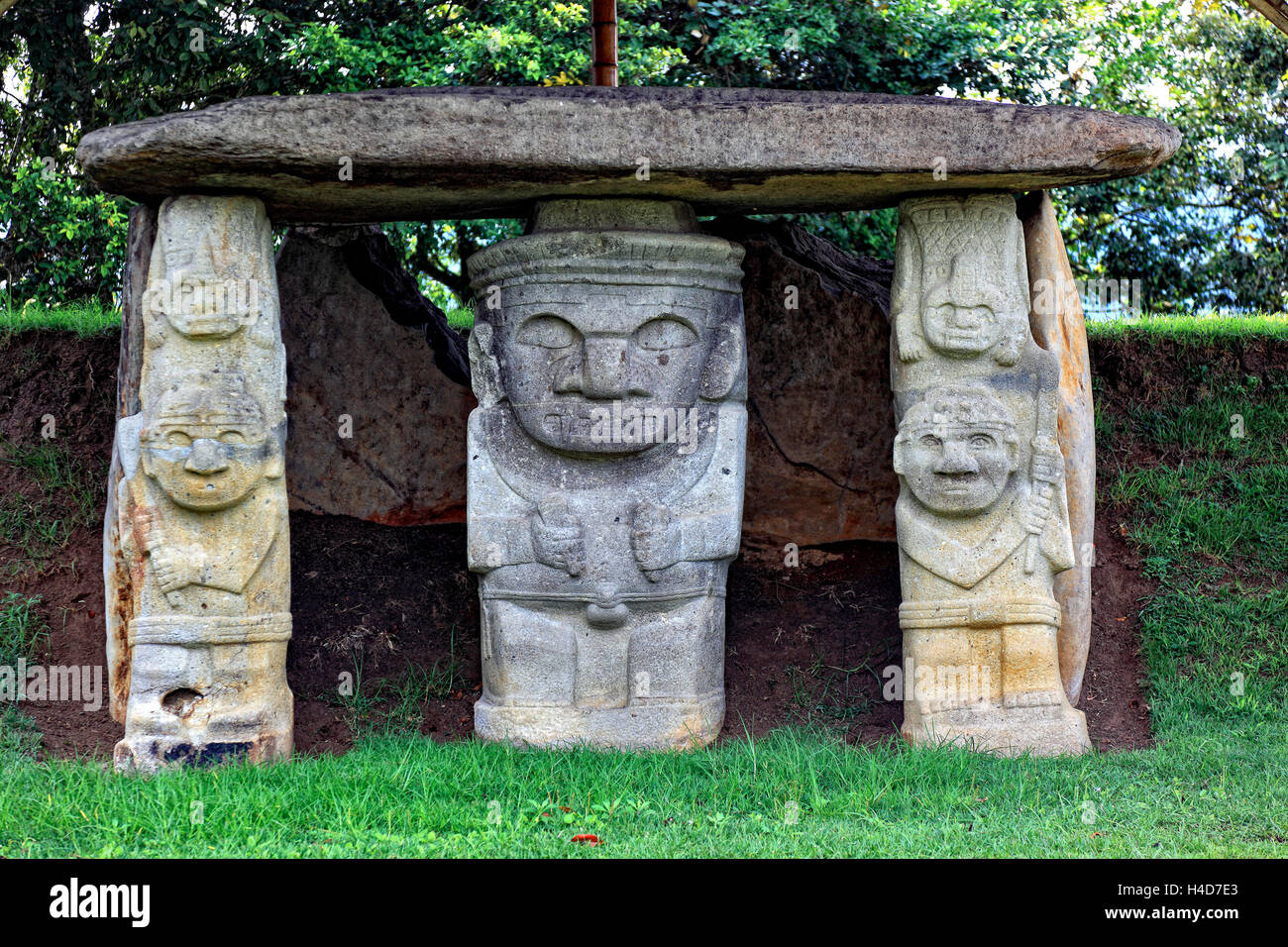 Repubblica della Colombia, San Agustin, Departamento di Huila, scavo archeologico sito, statue, prehistorically, lava, basalto, Foto Stock