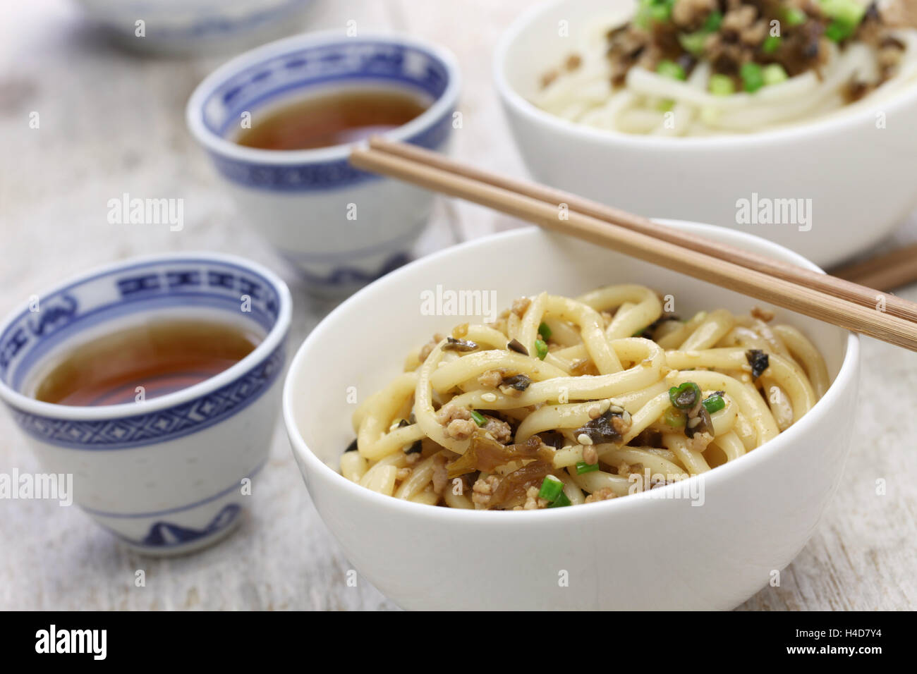 Dan Dan tagliatelle, cinese cucina sichuan Foto Stock