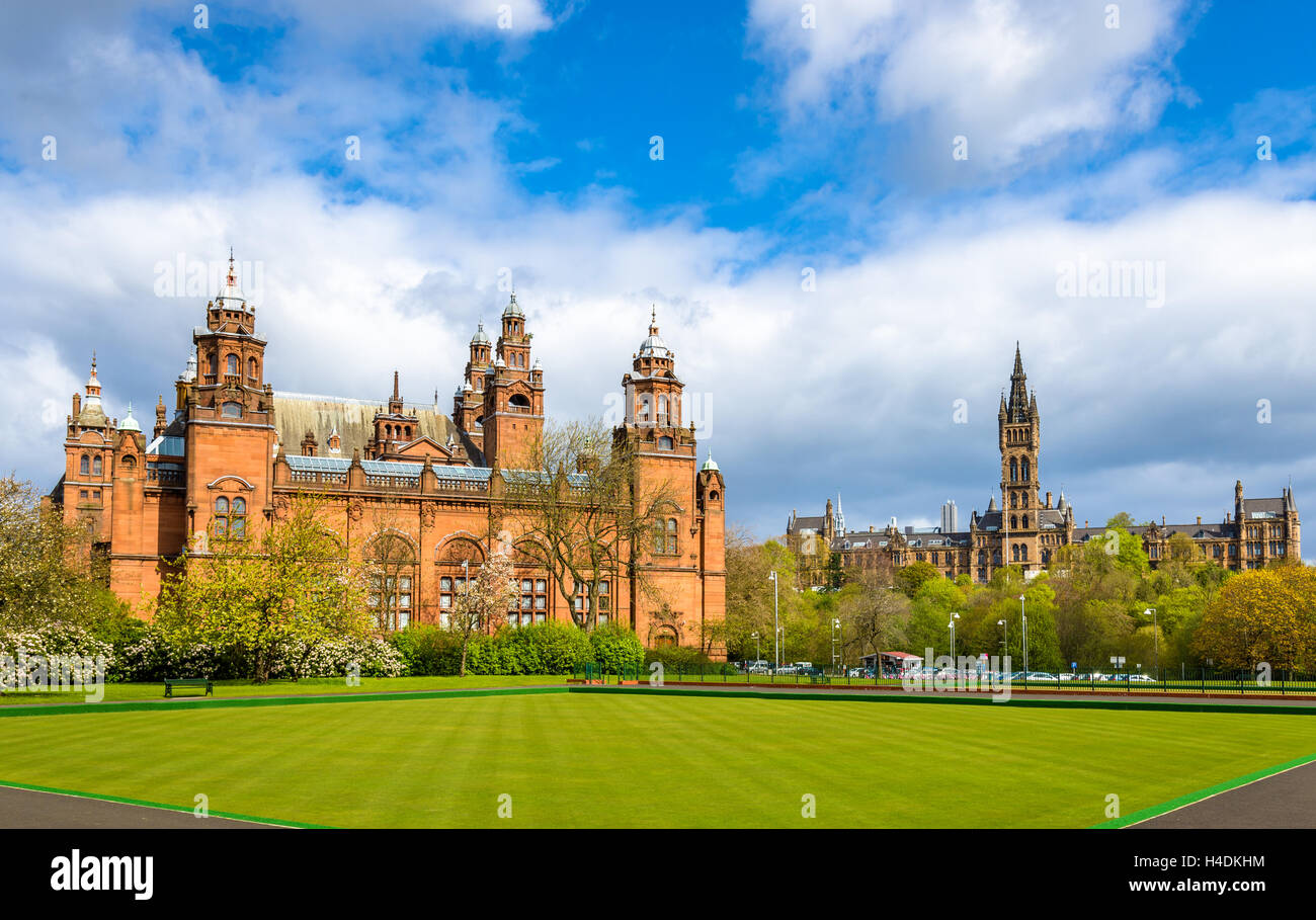 Kelvingrove Museum e Università di Glasgow - Scozia Foto Stock