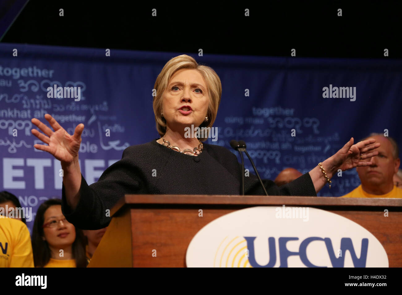 Stati Uniti Candidato presidenziale democratico Hillary Rodham Clinton parlando ai partecipanti della Convenzione UFCW il 26 maggio 2016 a Las Vegas, Nevada. Foto Stock