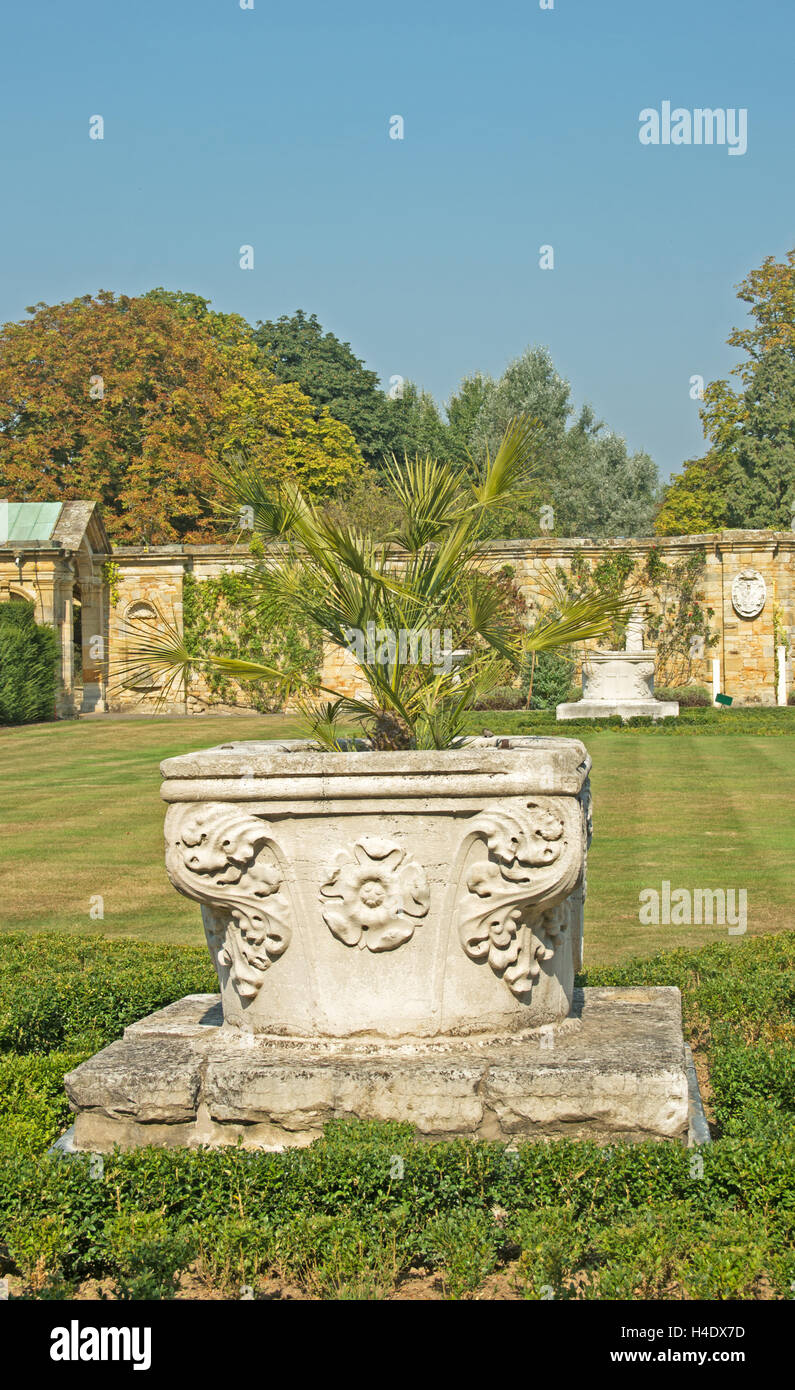 Heaver castello, giardino italiano , Kent, Foto Stock