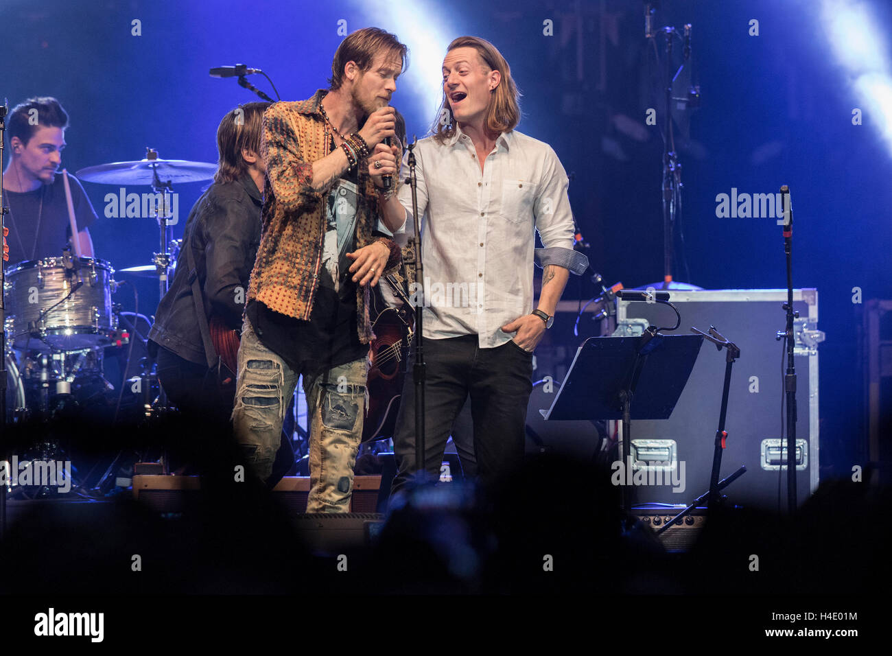 Florida Georgia la linea suona presso il 2016 siamo tutti per la sala concerto benefico che beneficiano la Country Music Hall of Fame. Foto Stock