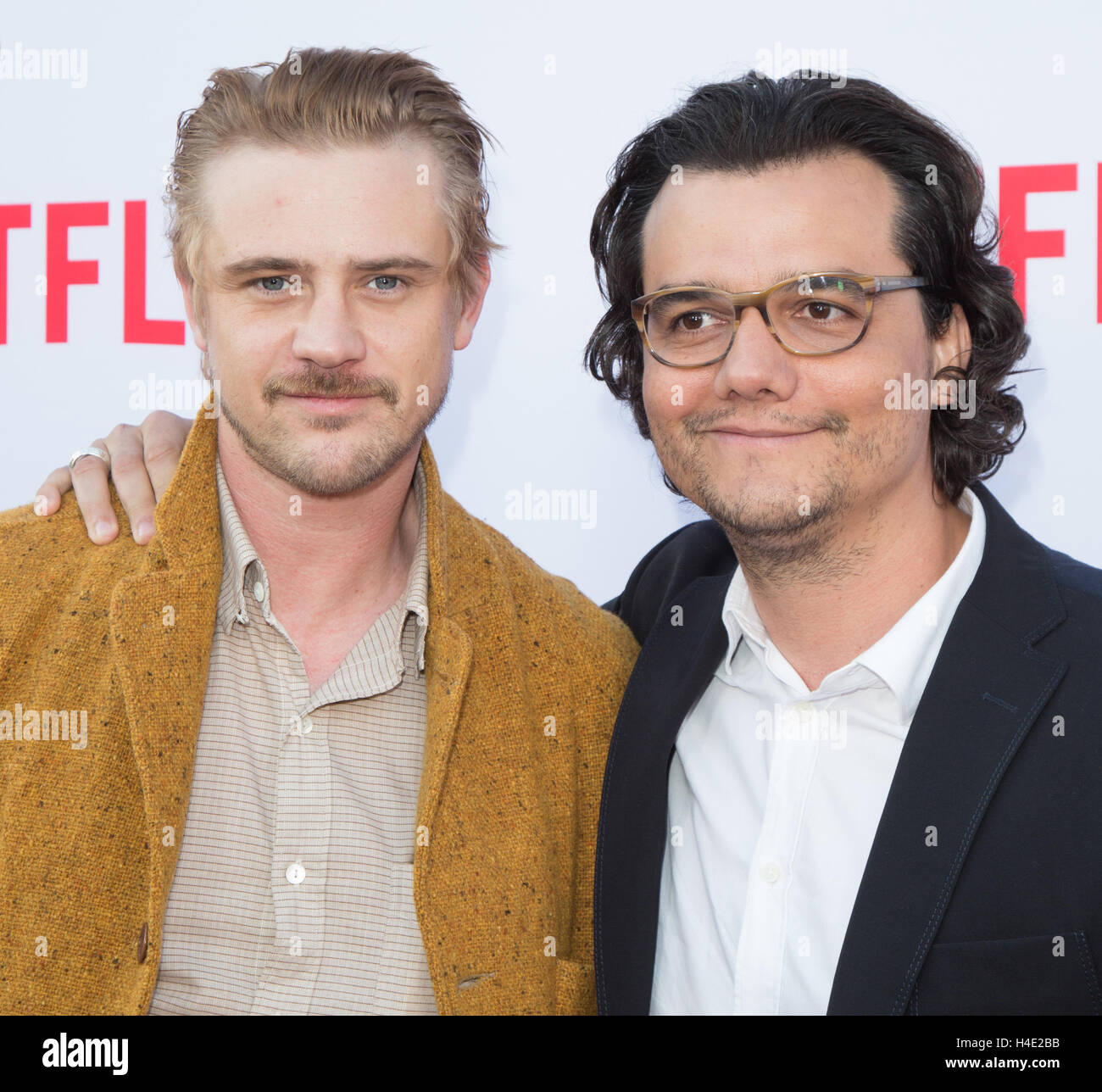 Wagner Moura e Boyd Holbrook frequentare Netflix narcos del Q&una proiezione a Paramount Studios il 11 maggio 2016 a Los Angeles, California, Stati Uniti d'America Foto Stock