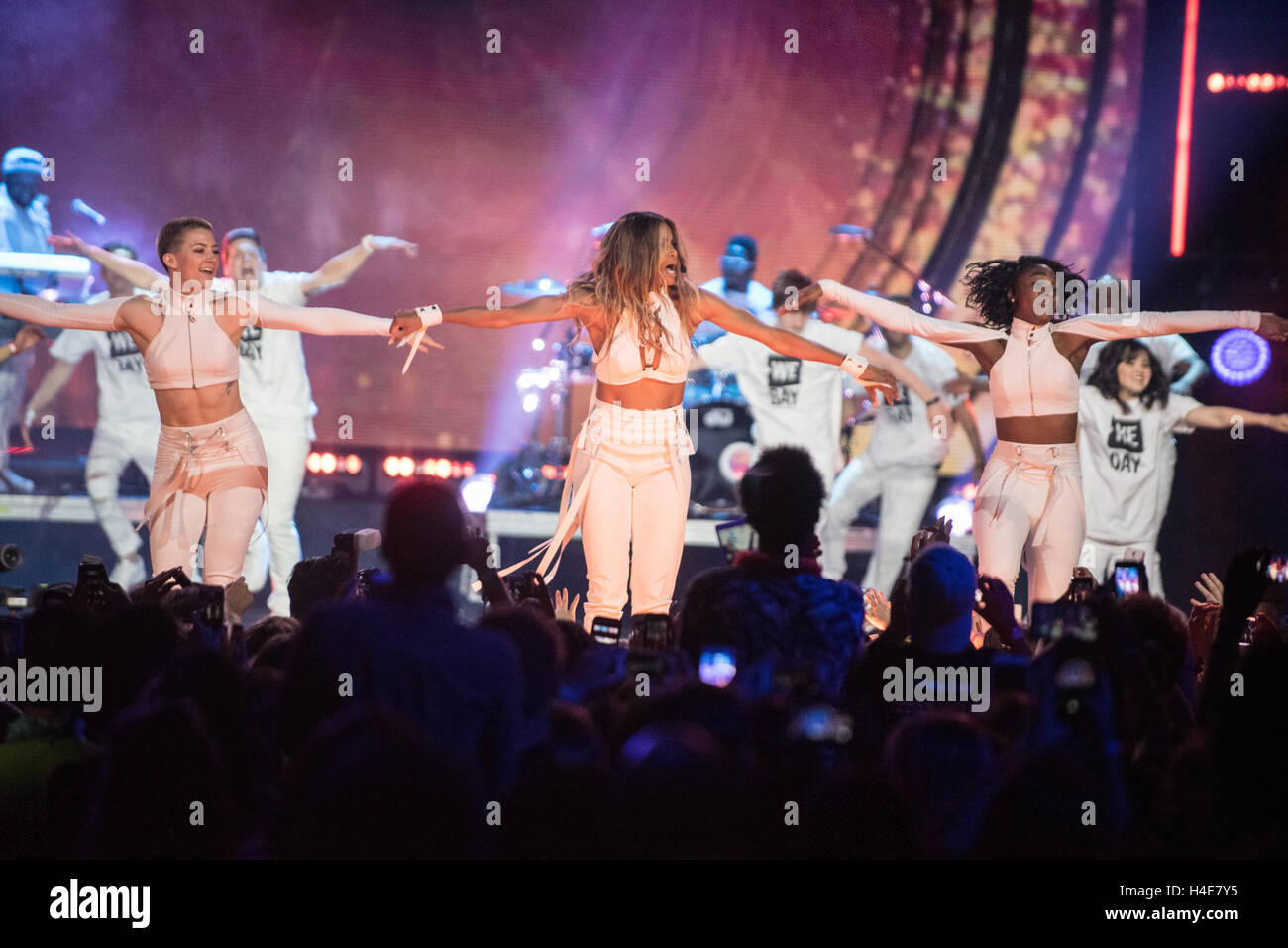 Artista musicale Ciara esegue per la folla a noi il giorno di Seattle in Key Arena Foto Stock