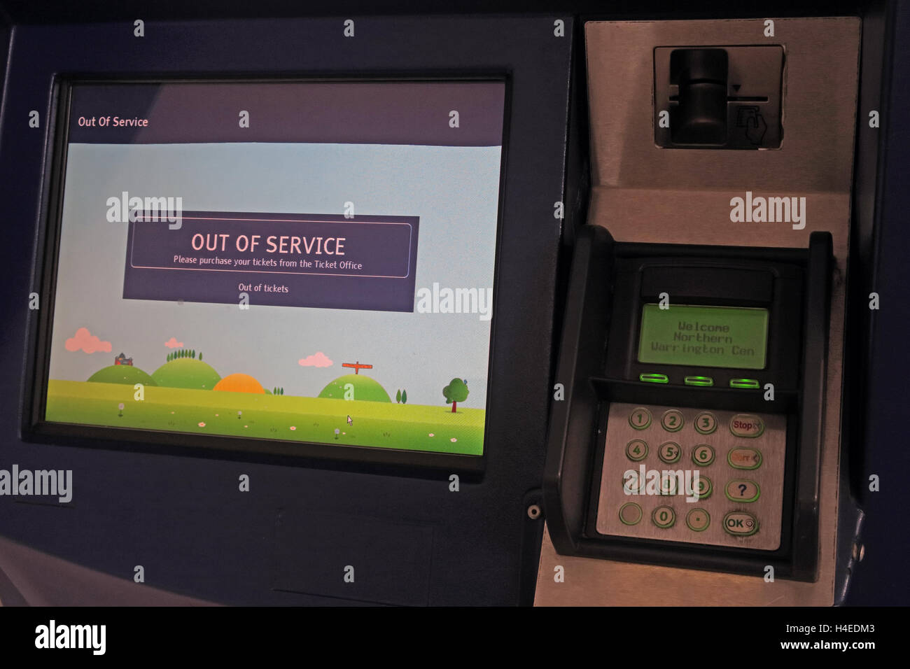 Fuori servizio, biglietteria self-service, Warrington Station, Cheshire, Inghilterra - non adatto per le future biglietterie senza equipaggio Foto Stock