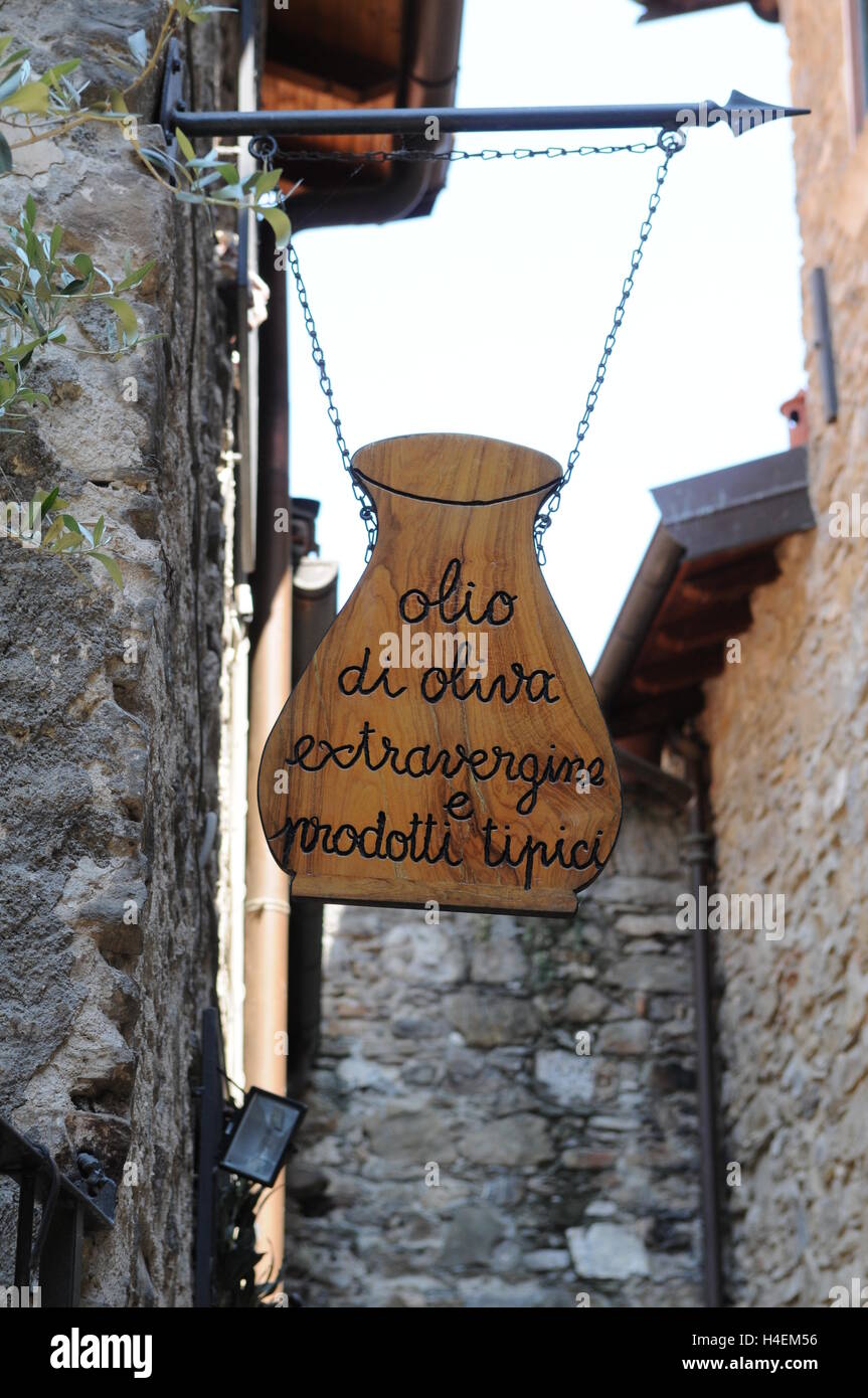 Centro storico del villaggio di montagna Apricale, Alpi Liguri, nord ovest Italia Foto Stock