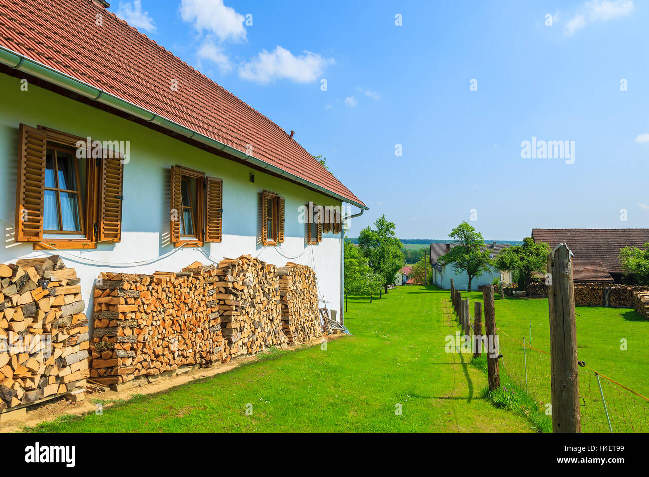 Cottage di tradizionali case in vinificazione regione di Burgenland, Austria meridionale Foto Stock