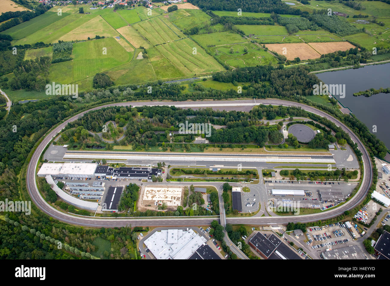 Vista aerea, motivi di test all'interno dello stabilimento, Wohltbergbach, stabilimento Volkswagen a Wolfsburg, Bassa Sassonia, Germania Foto Stock