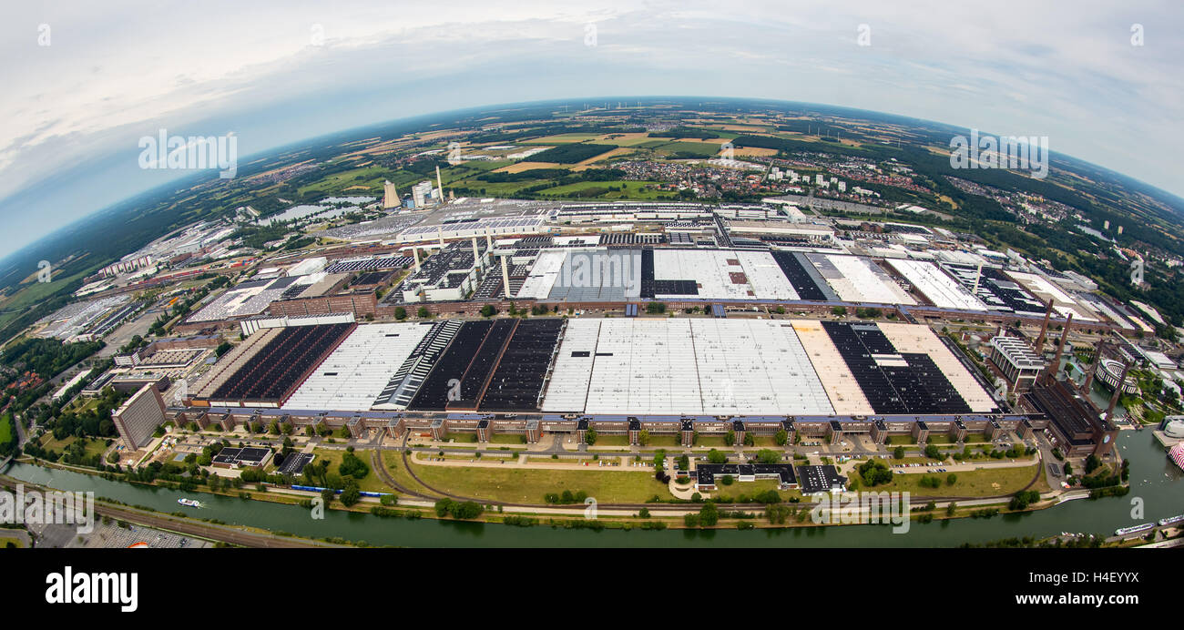 Vista aerea, Volkswagen a Wolfsburg in fabbrica, Autostadt e Ritz Carlton Hotel, lente fish-eye, Bassa Sassonia, Germania Foto Stock