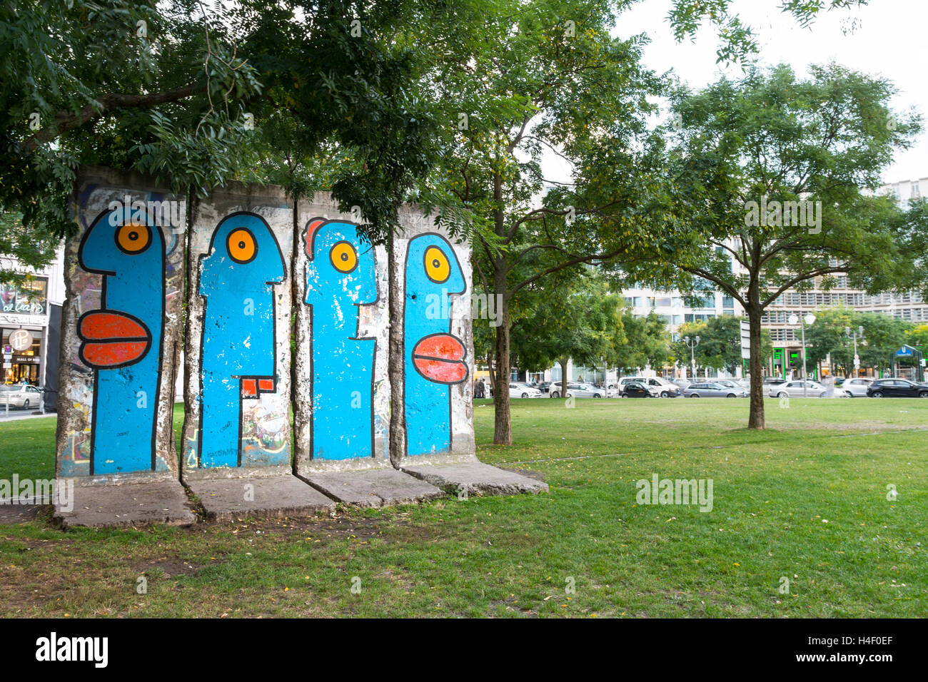 Vecchie sezioni del muro di Berlino a Potsdamer Platz di Berlino Foto Stock