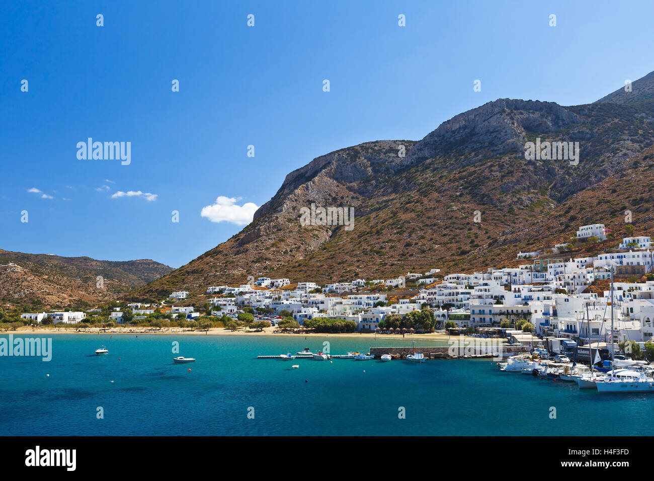 Porto di Kamares a Sifnos Island, Grecia Foto stock - Alamy