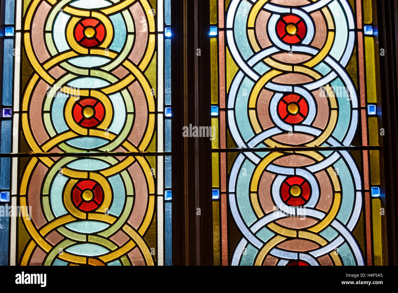 New York City,NY NYC Lower Manhattan,Chinatown,Eldridge Street Synagogue Museum,1887,esperienza immigrati,religione,giudaismo,santuario,vincita vetrate colorate Foto Stock