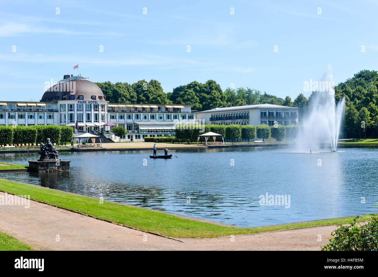 Park Hotel e il lago Hollersee, Brema, Germania Foto Stock