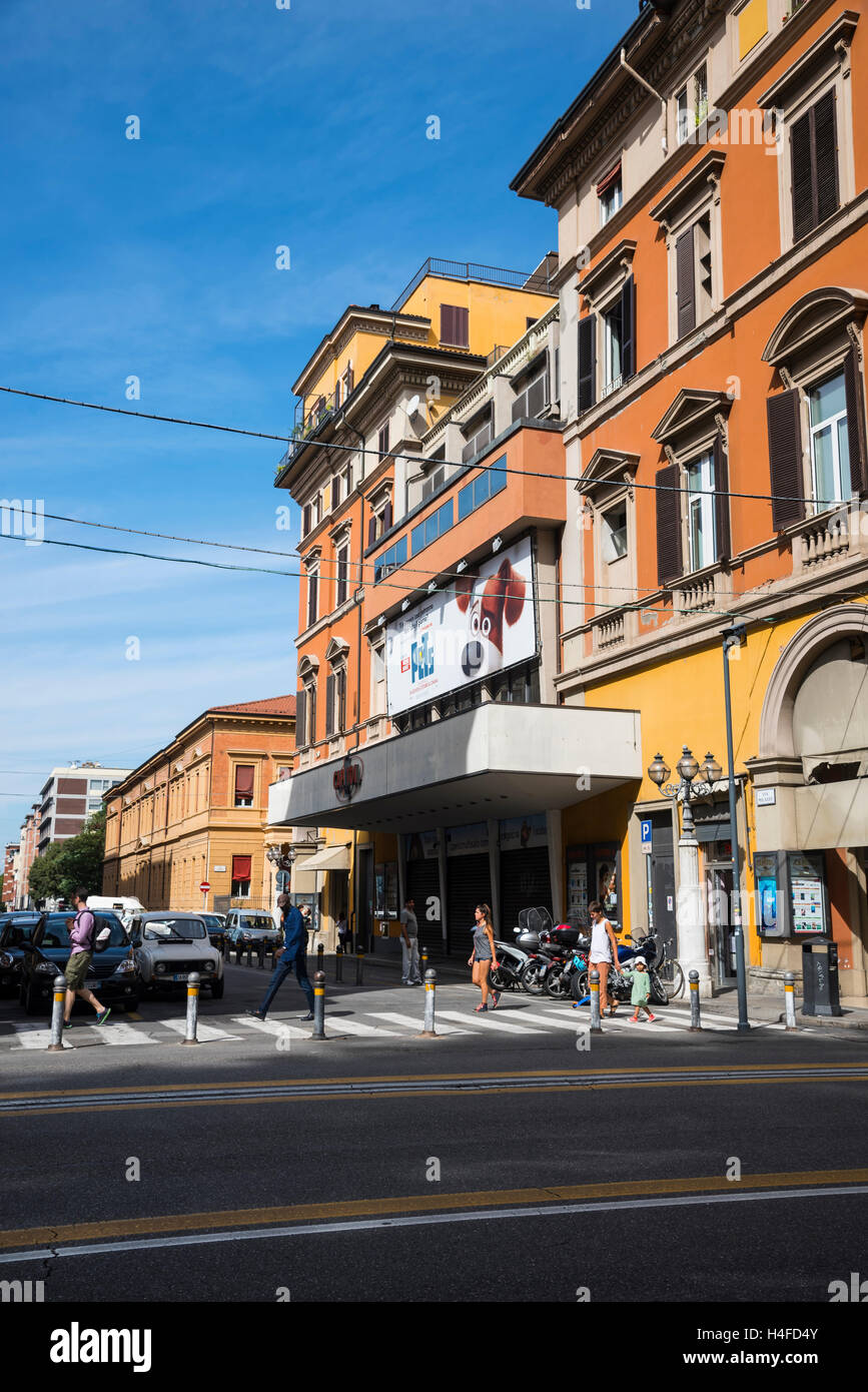 Vista colorate di antichi edifici di Bologna, Italia, Europa Foto Stock